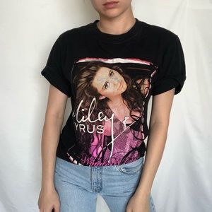 • vintage miley cyrus tour tee •